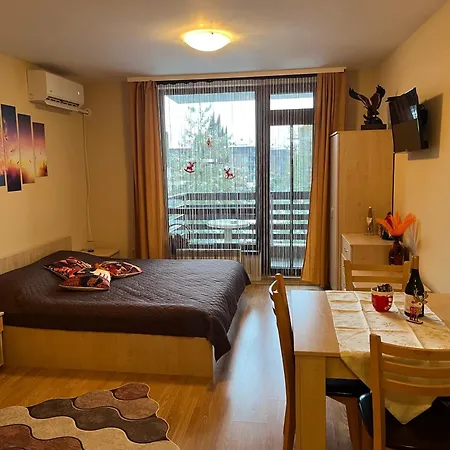 Apartament Aspen студио слънчев ден *