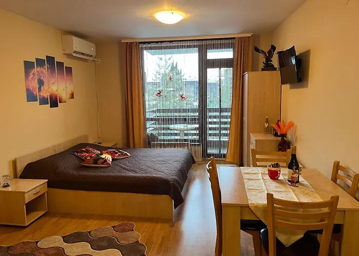 아파트 Aspen студио слънчев ден *